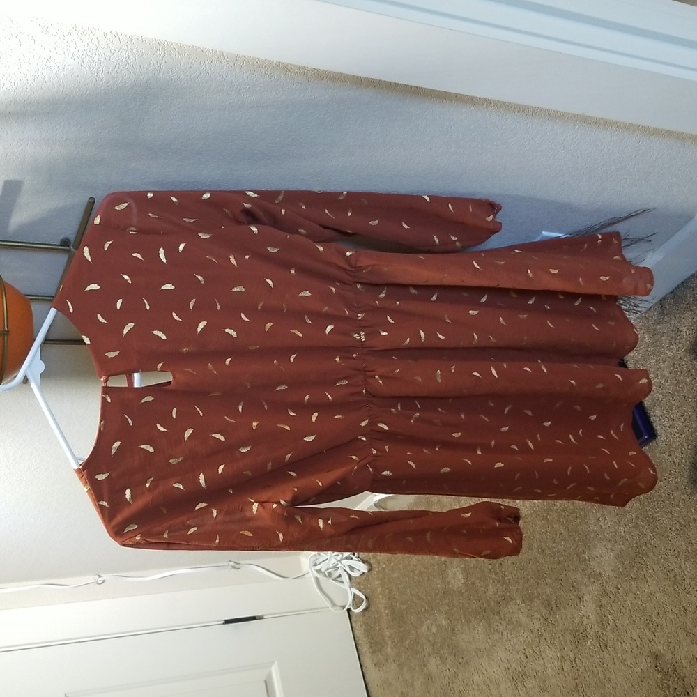 Dress - Picture 3 of 3